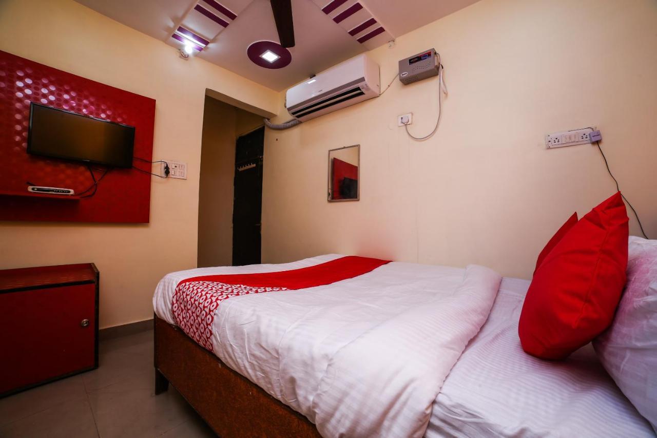 Hotel Shiv Mahima Inn By Wb Inn Prayagraj Esterno foto