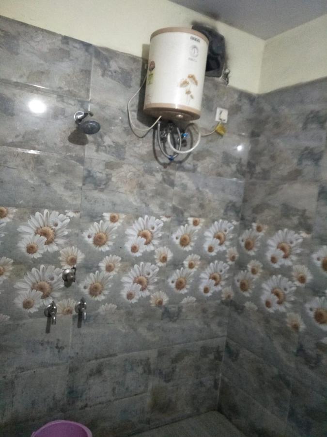 Hotel Shiv Mahima Inn By Wb Inn Prayagraj Esterno foto
