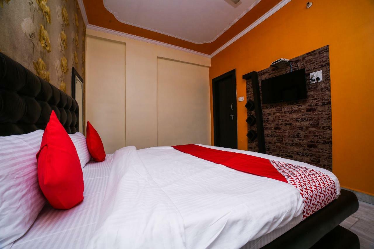 Hotel Shiv Mahima Inn By Wb Inn Prayagraj Esterno foto