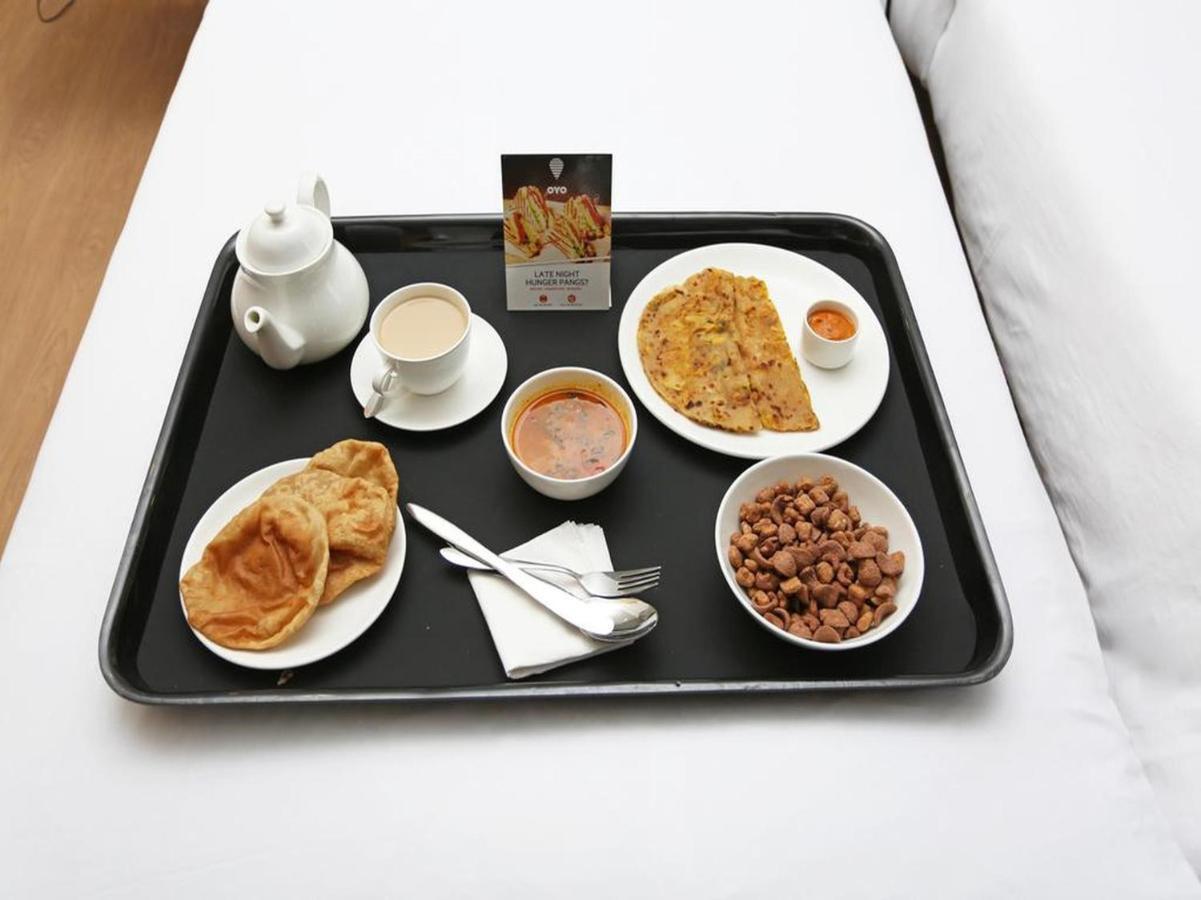 Hotel Shiv Mahima Inn By Wb Inn Prayagraj Esterno foto